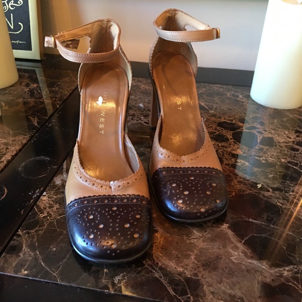 GORGEOUS BROWN Block Heels